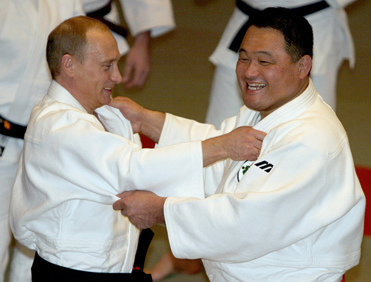 ИСТИННОЕ ЛИЦО ВЛАДИМИРА ПУТИНА ГЛАЗАМИ ЯСУХИРО ЯМАСИТА